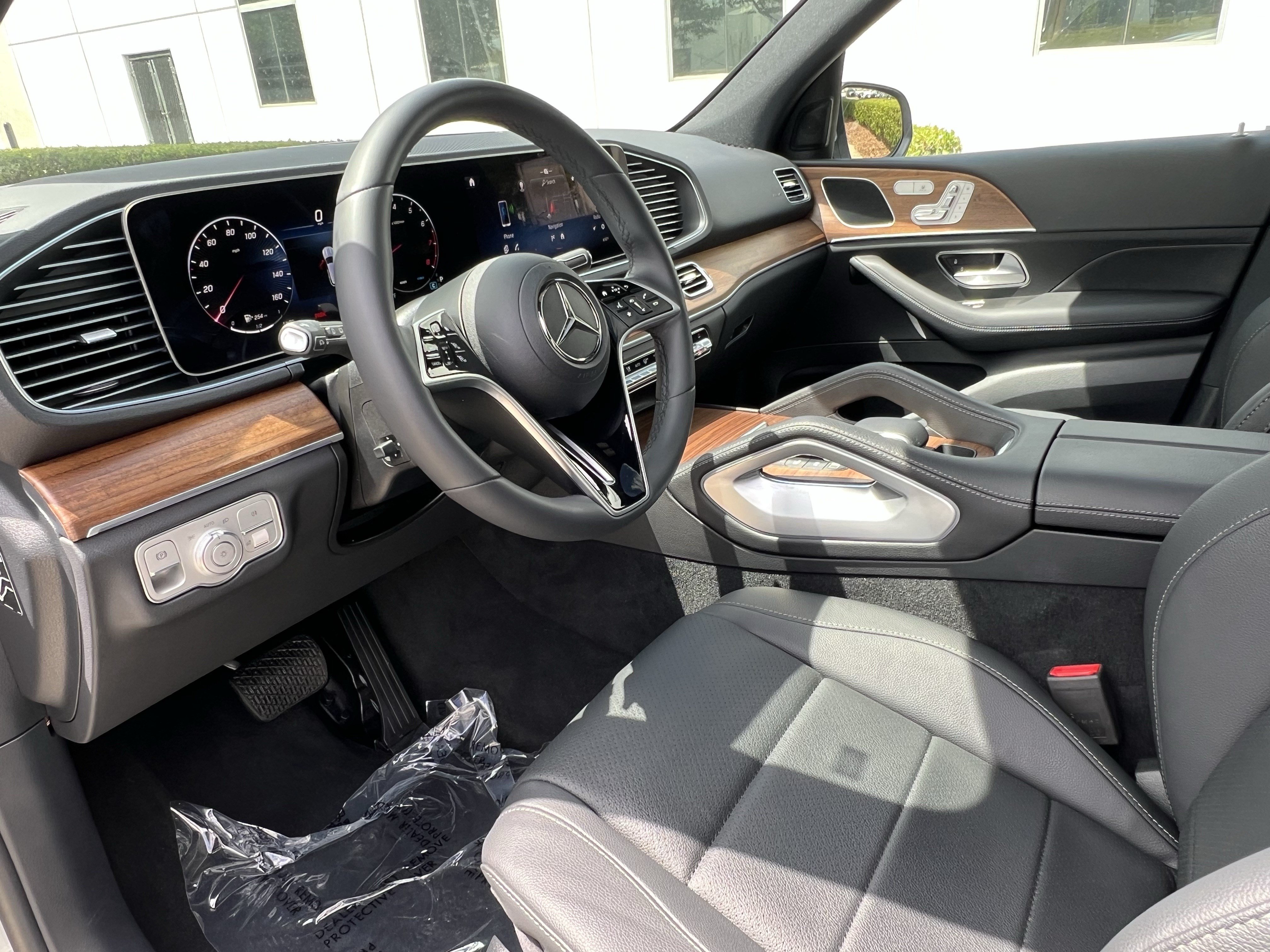 Certified 2025 Mercedes-Benz GLE 350 4MATIC image 17