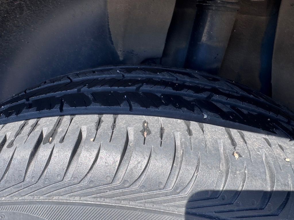 Used 2014 Buick Encore AWD image 23