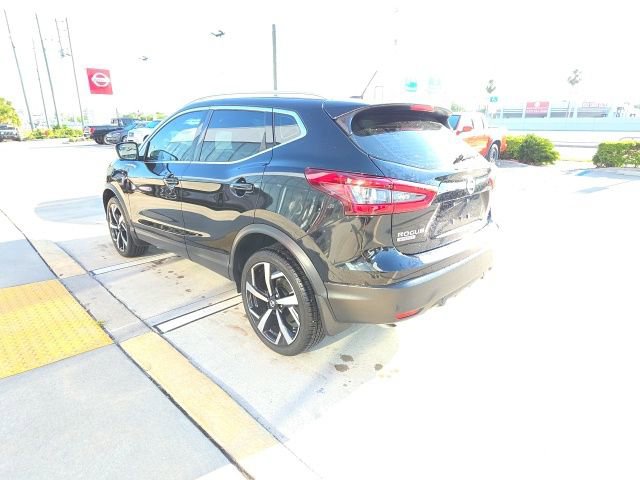 Used 2022 Nissan Rogue Sport SL w/ Premium Package image 6