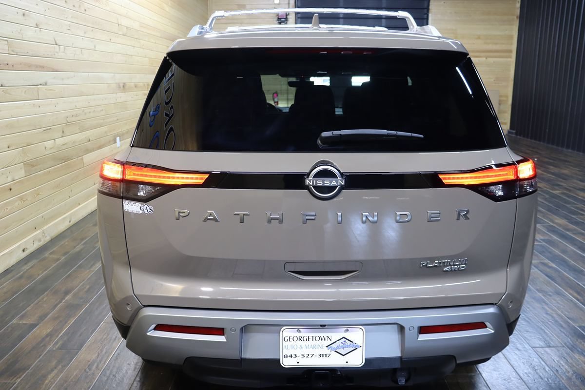Used 2024 Nissan Pathfinder Platinum w/ Cargo Package AWD/4WD image 4