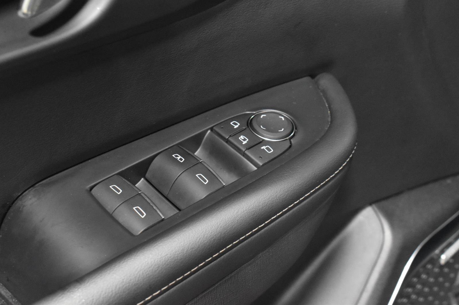 Used 2025 Buick Enclave Sport Touring FWD image 14