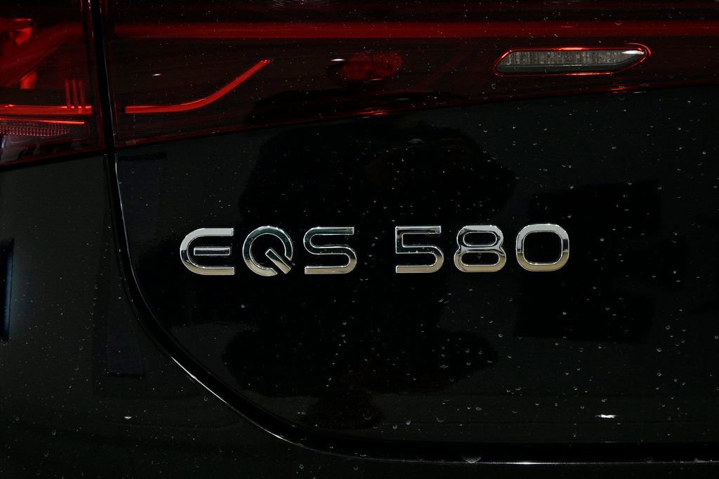 Certified 2022 Mercedes-Benz EQS 580 4MATIC Sedan image 19