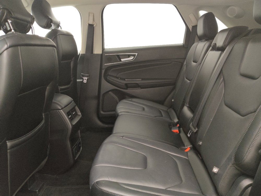 Used 2015 Ford Edge Titanium w/ Technology Package AWD/4WD image 18