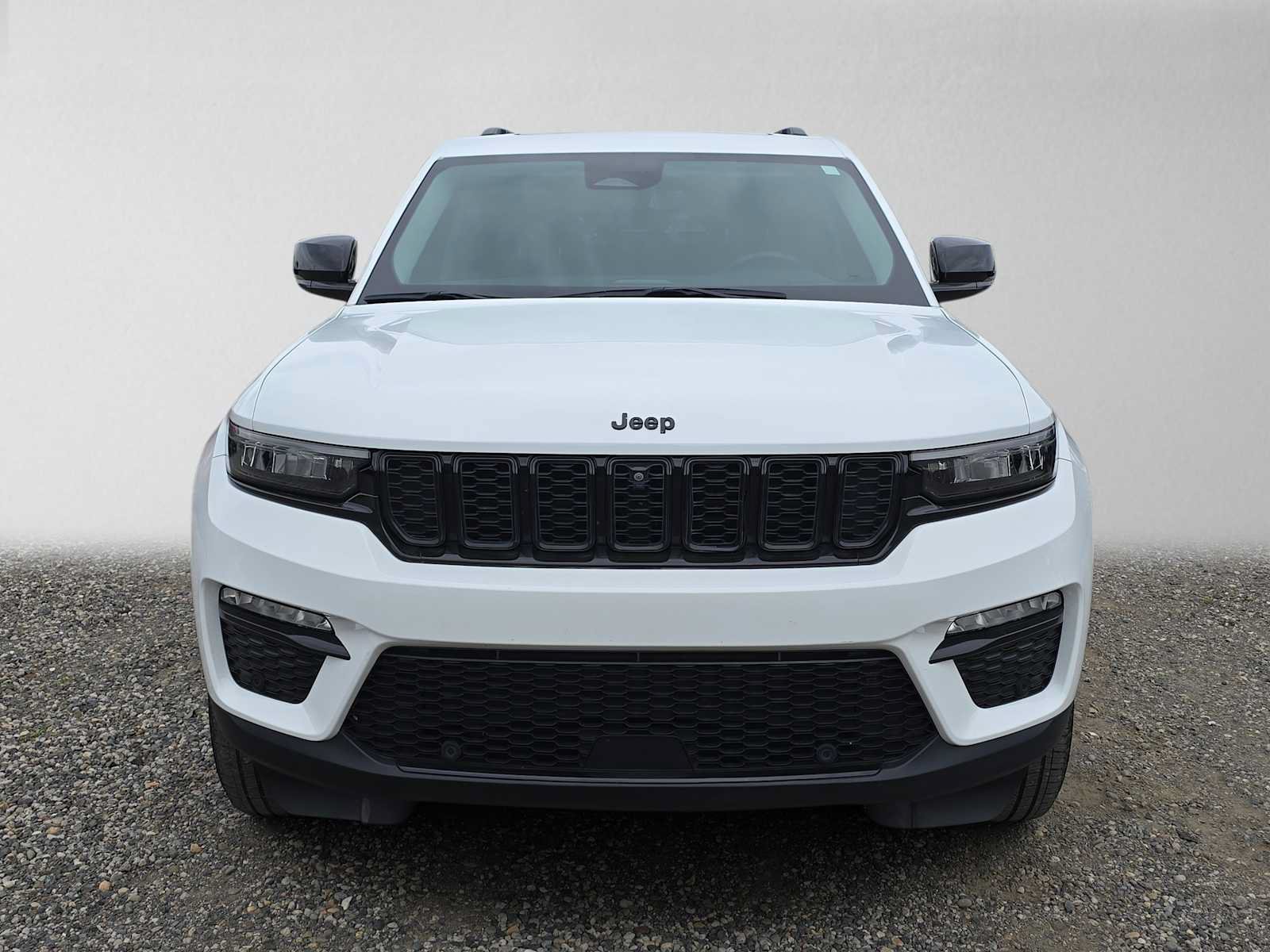 Used 2022 Jeep Grand Cherokee Limited 4xe w/ Luxury Tech Group II AWD/4WD image 8