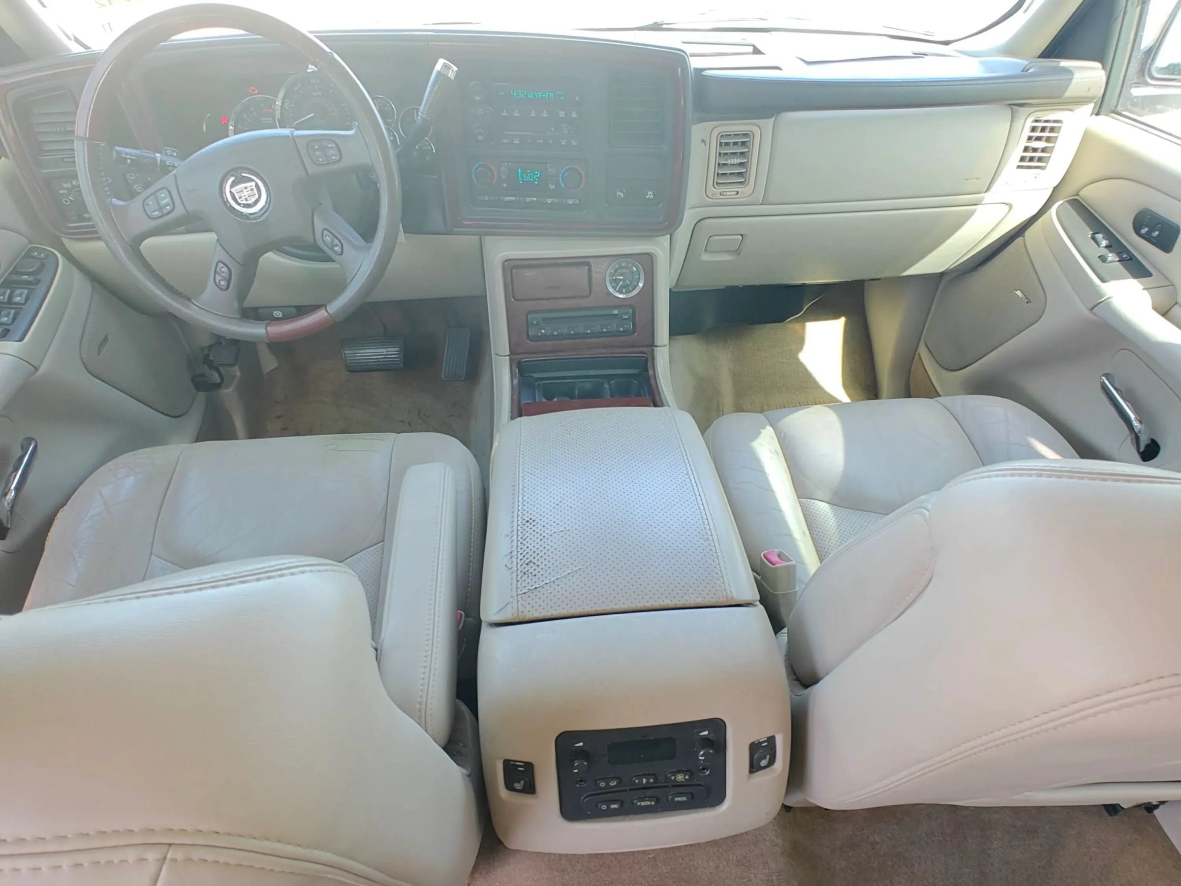 Used 2005 Cadillac Escalade 2WD image 19