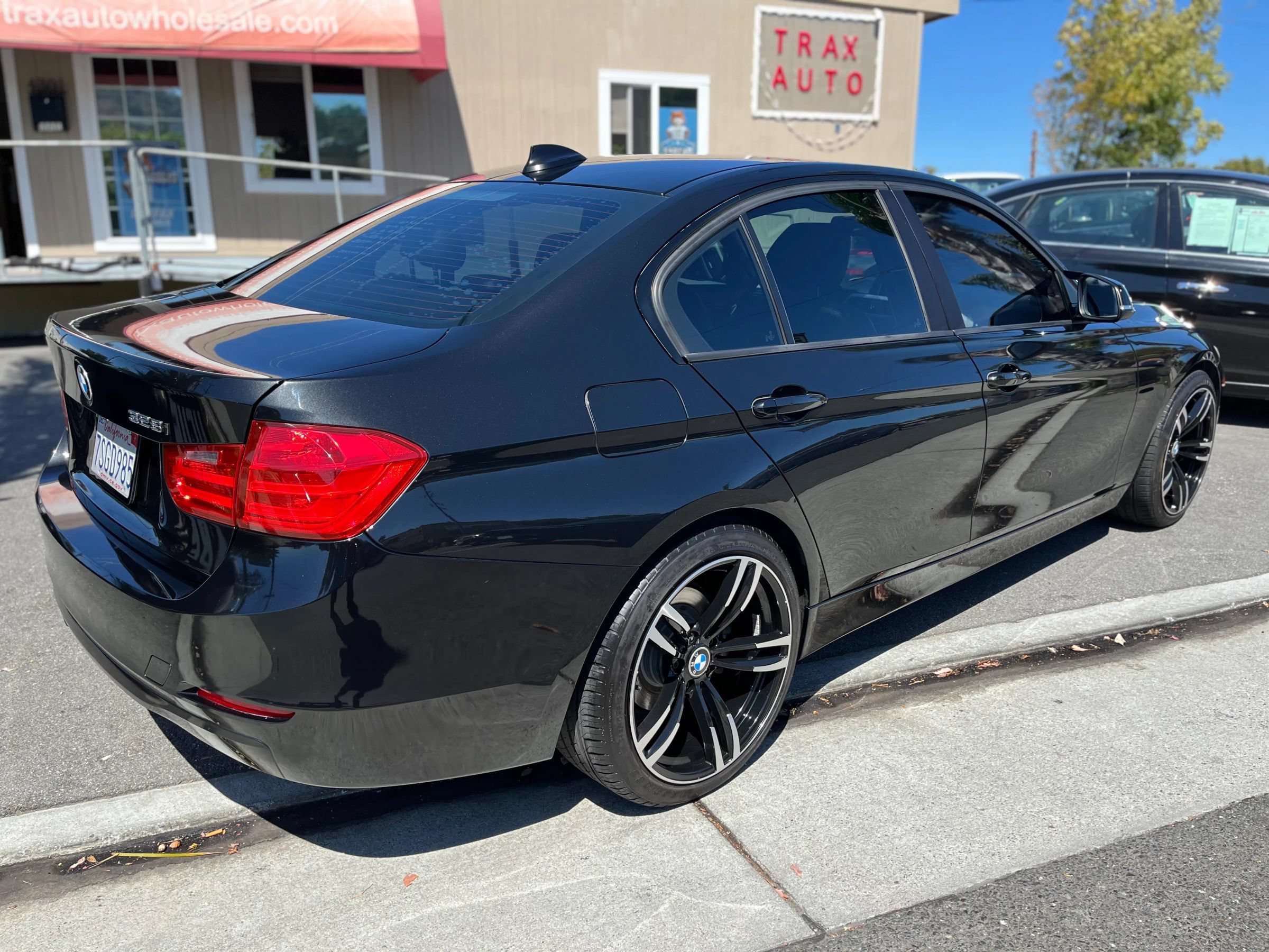Used 2012 BMW 328i Sedan RWD image 6