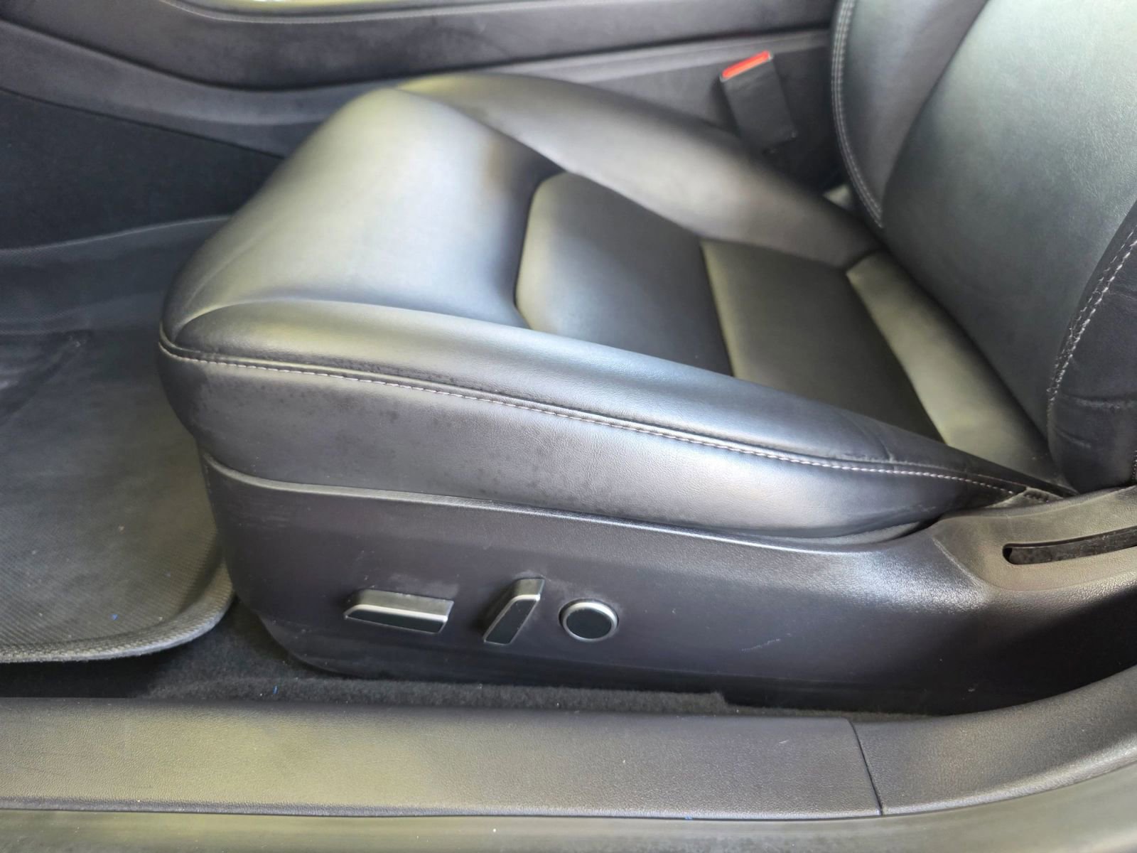 Used 2021 Tesla Model 3 Standard Range RWD image 19