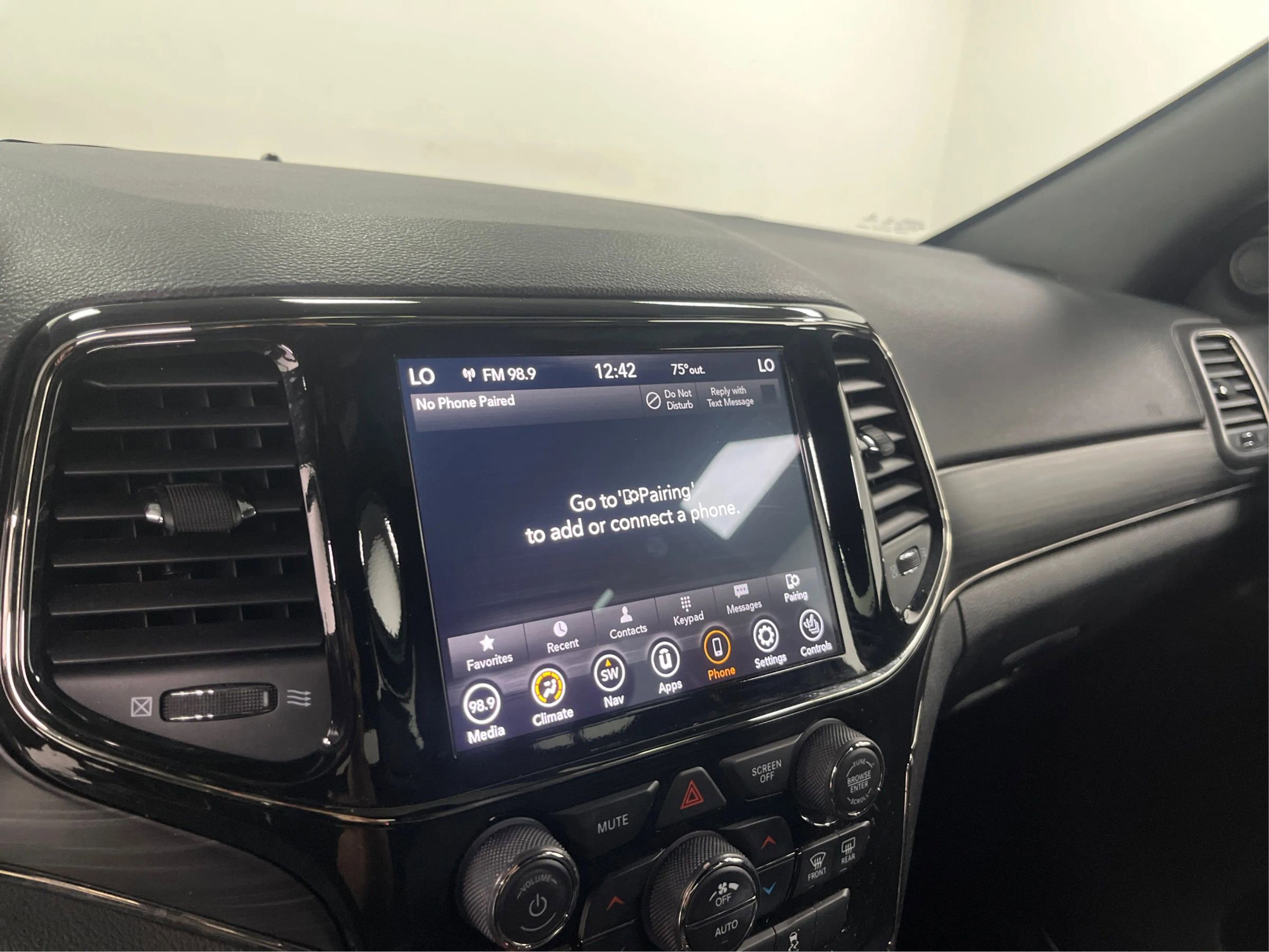 Used 2021 Jeep Grand Cherokee Limited X image 20