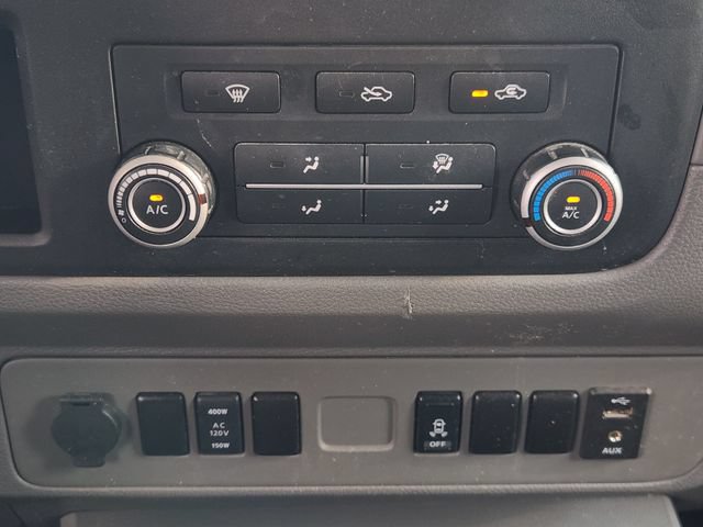 Used 2018 Nissan NV 2500 SV RWD image 18