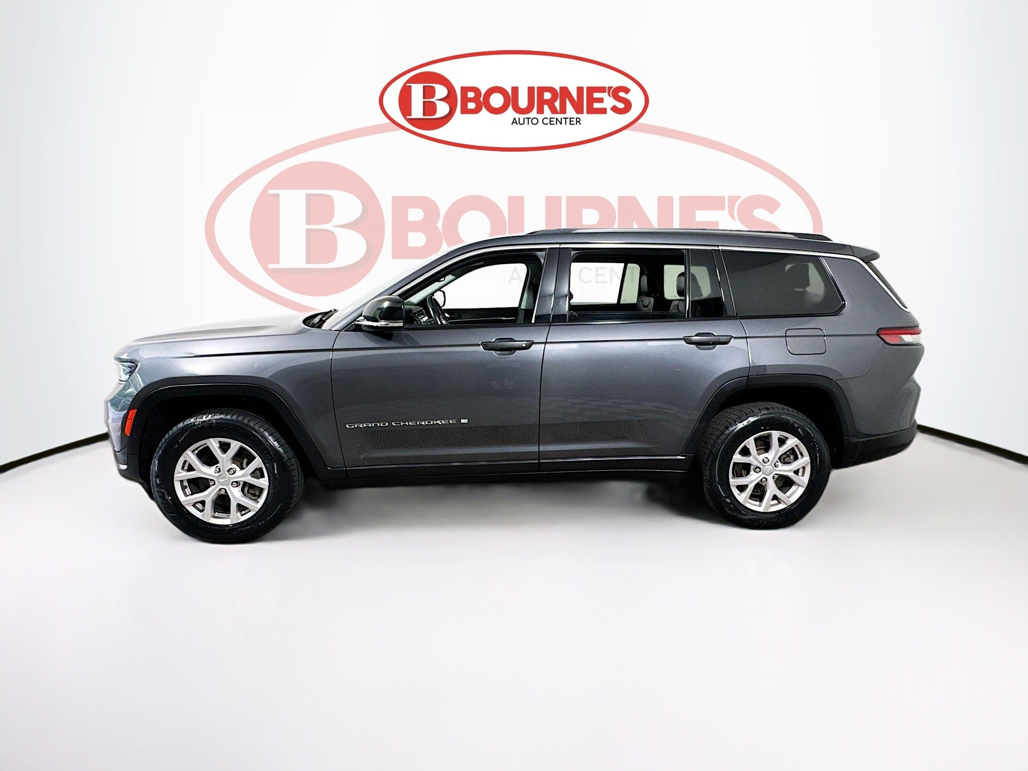 Used 2022 Jeep Grand Cherokee L Limited AWD/4WD image 8