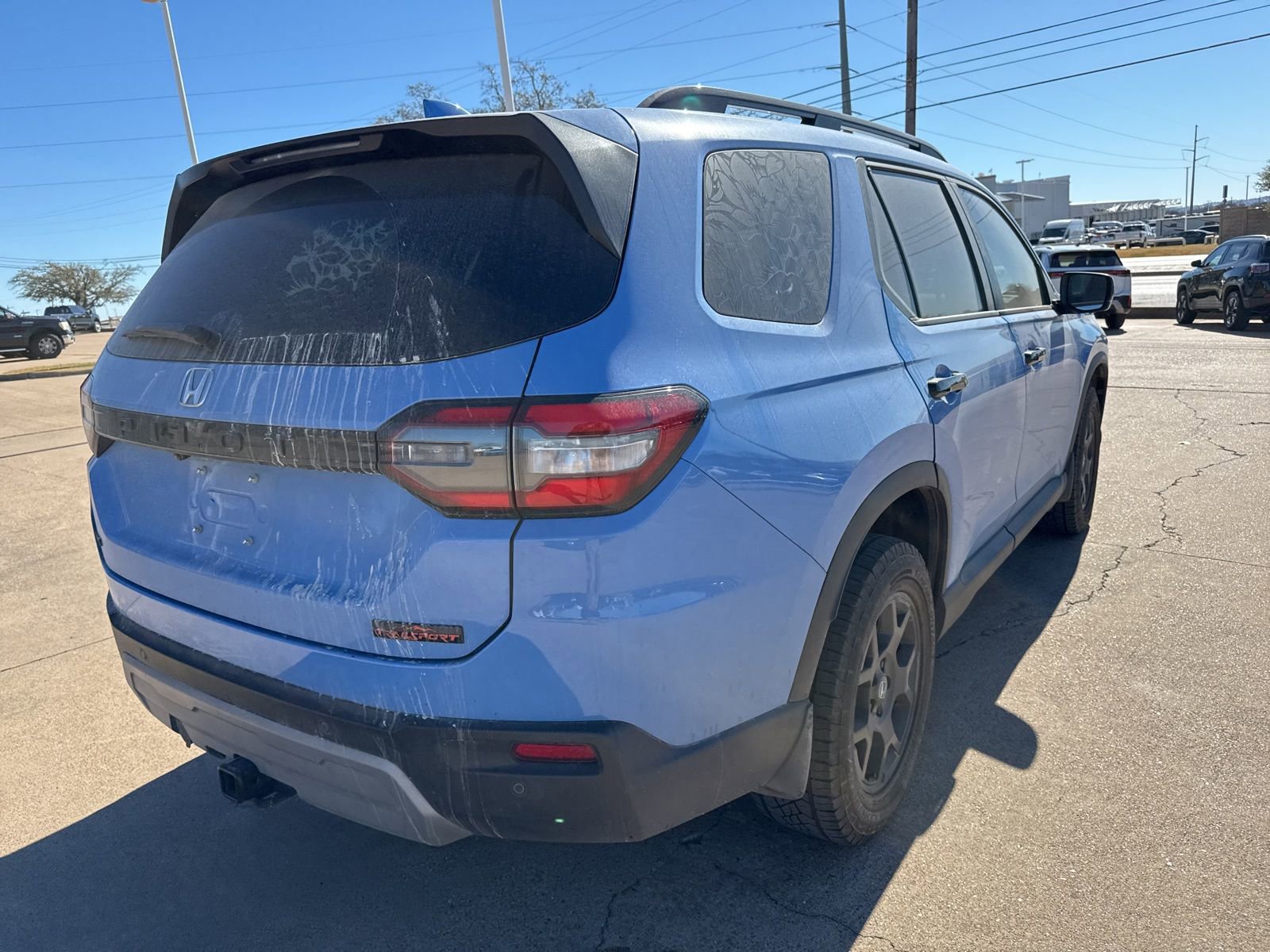 Used 2025 Honda Pilot TrailSport image 7