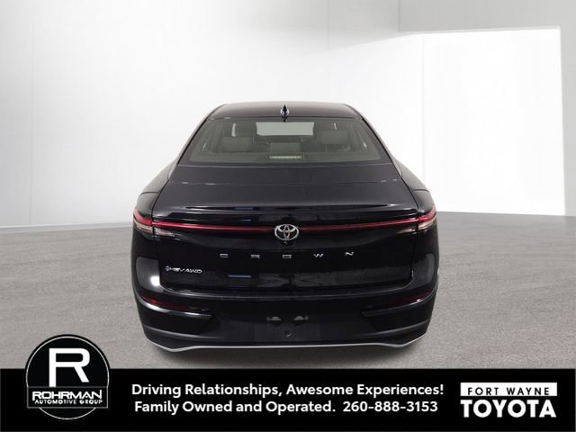 Used 2024 Toyota Crown XLE image 8