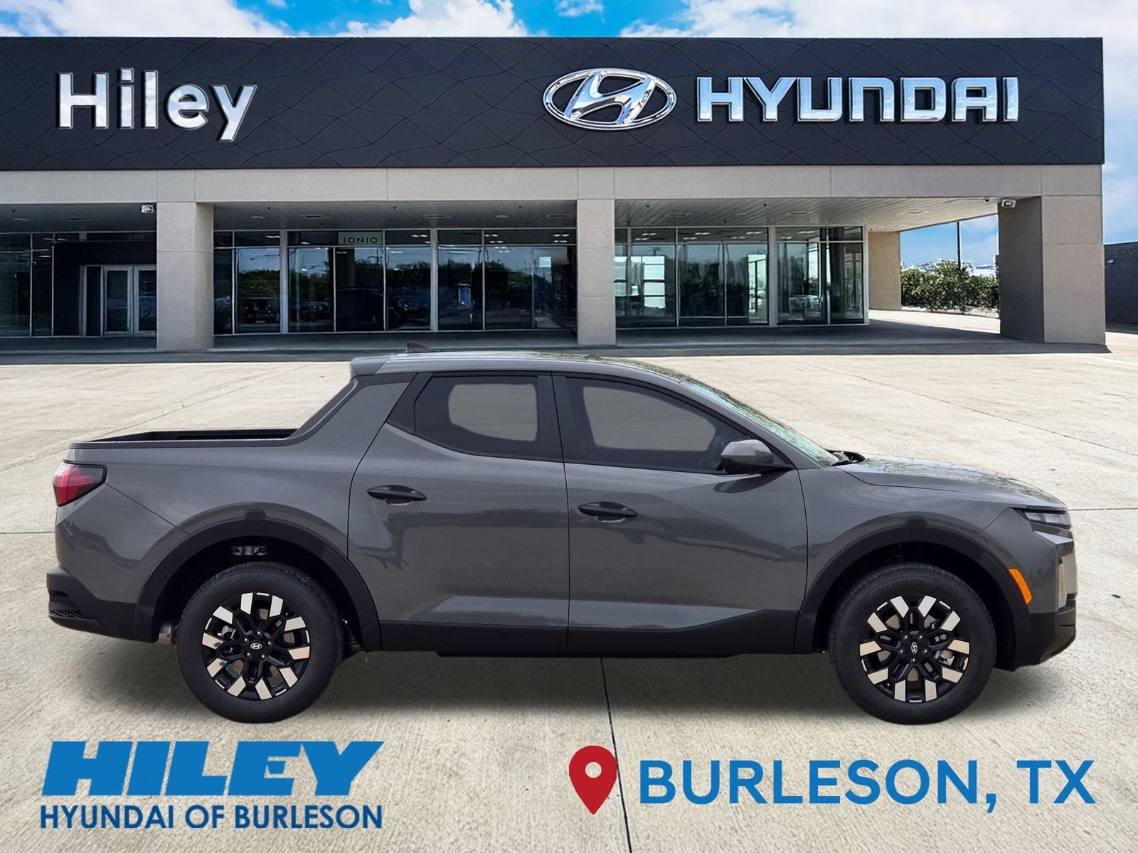 New 2027 Hyundai Santa Cruz SE FWD image 3