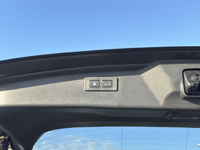 Certified 2025 Subaru Outback Wilderness AWD/4WD image 15
