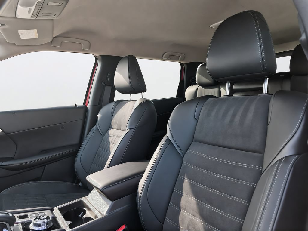 Used 2024 Mitsubishi Outlander SE FWD image 23