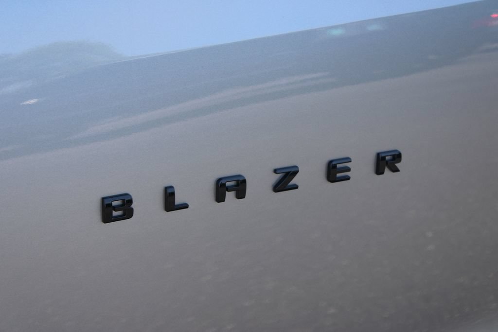 New 2026 Chevrolet Blazer LT w/ Convenience Package FWD image 19