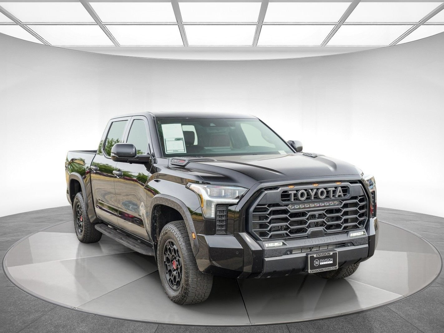 Used 2025 Toyota Tundra TRD Pro AWD/4WD image 5