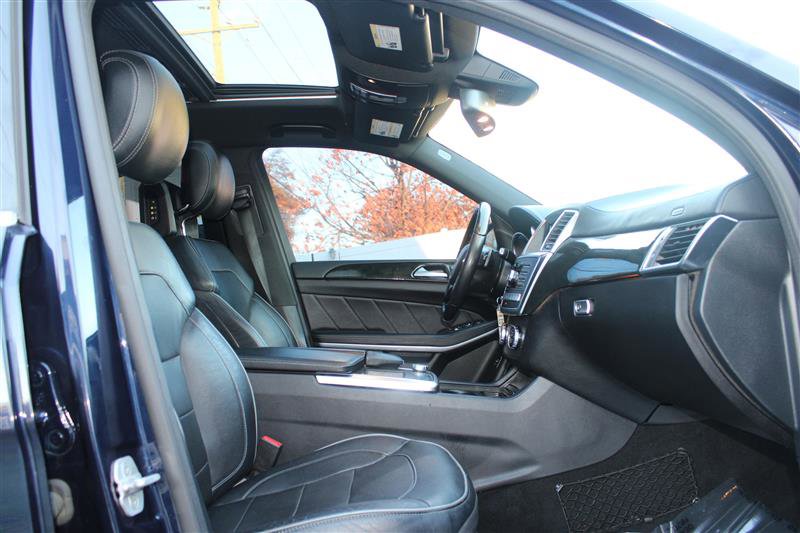 Used 2014 Mercedes-Benz GL 550 GL 550 image 12