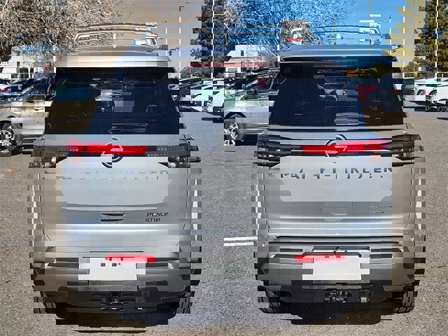 Certified 2024 Nissan Pathfinder Platinum image 12