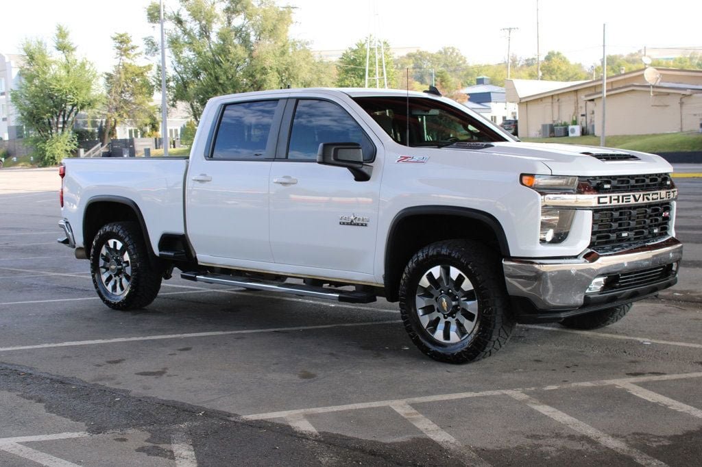 Used 2022 Chevrolet Silverado 2500 LT w/ Texas Edition AWD/4WD image 4