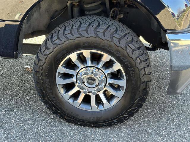 Used 2022 Ford F350 Lariat w/ Lariat Value Package image 7