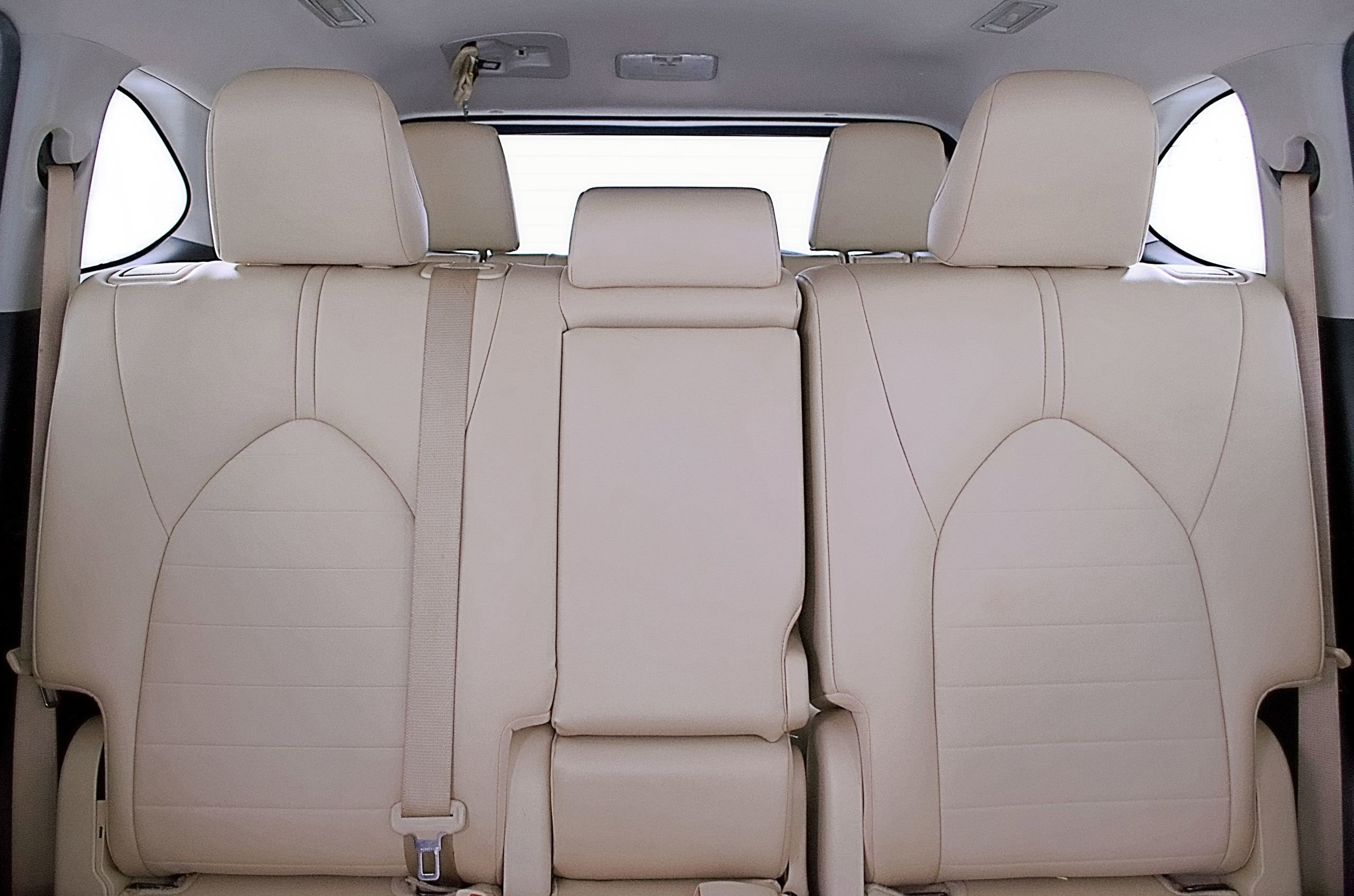 Used 2023 Toyota Highlander XLE image 16