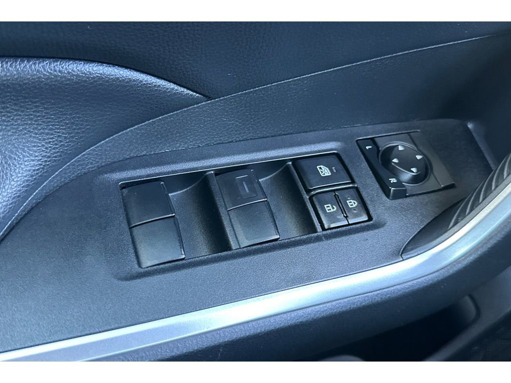 Used 2020 Toyota RAV4 XLE FWD image 12
