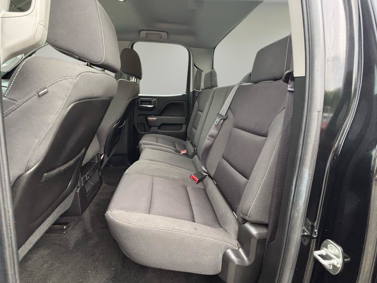 Used 2015 GMC Sierra 1500 SLE w/ SLE Value Package AWD/4WD image 9