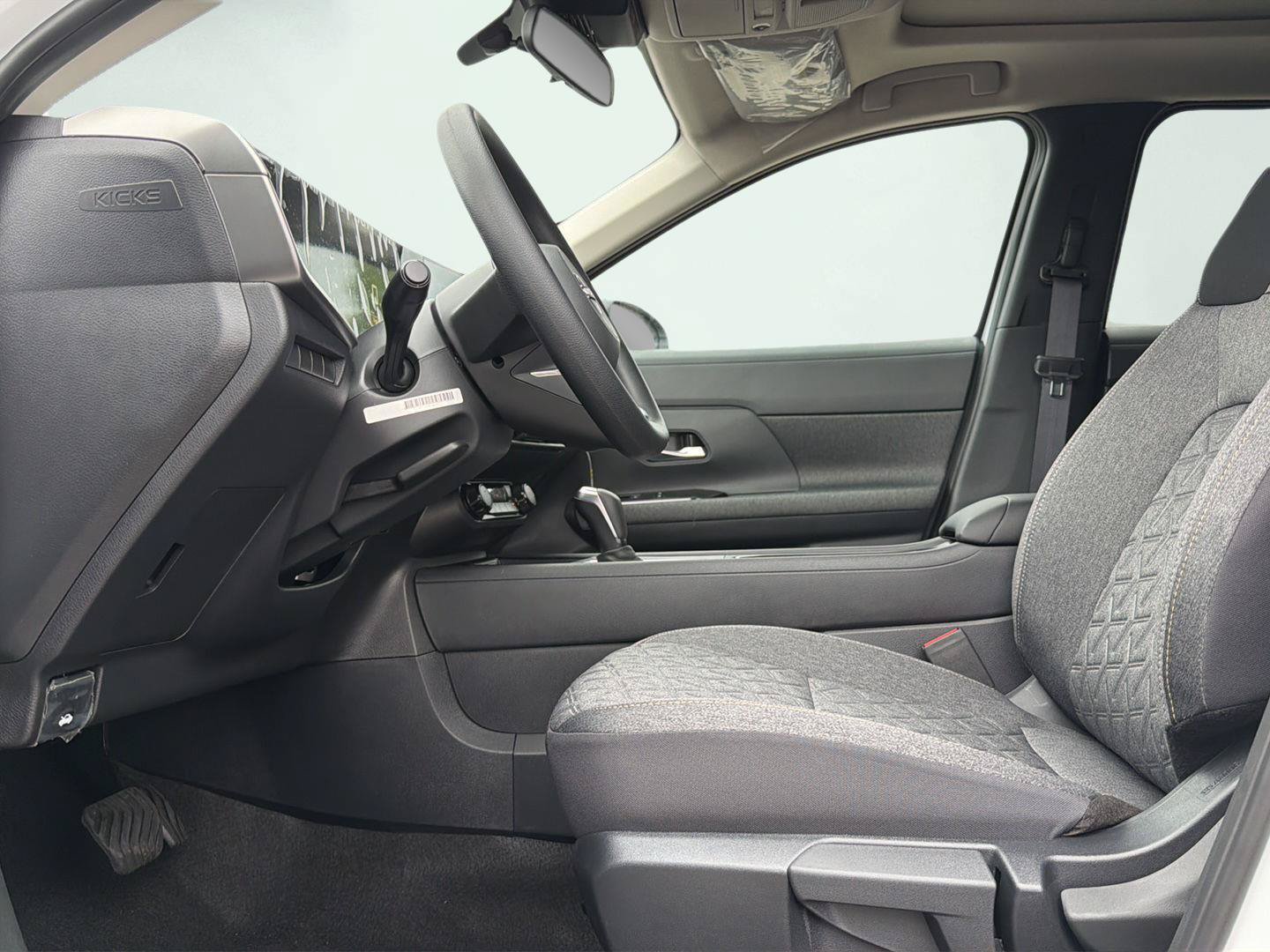 New 2027 Nissan Kicks SV AWD/4WD image 10