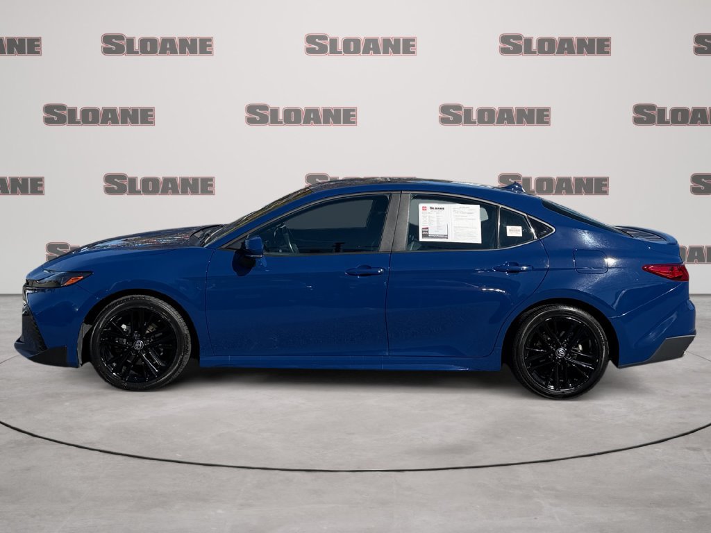 Used 2025 Toyota Camry SE FWD image 2