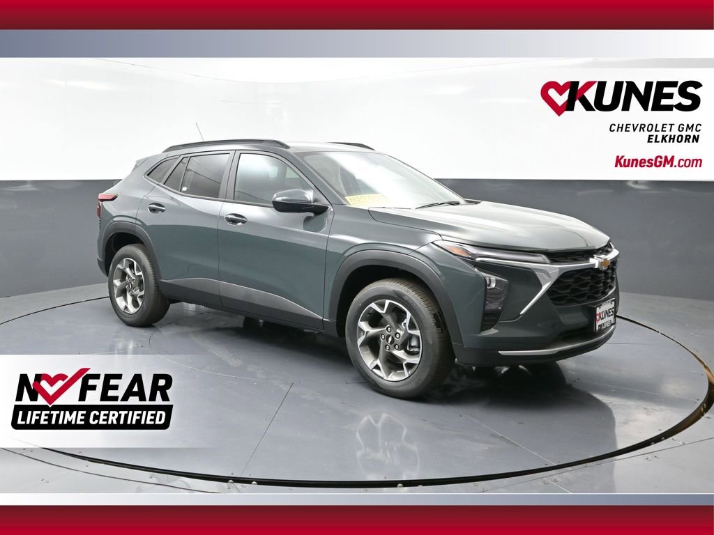 New 2025 Chevrolet Trax LT w/ Driver Confidence Package