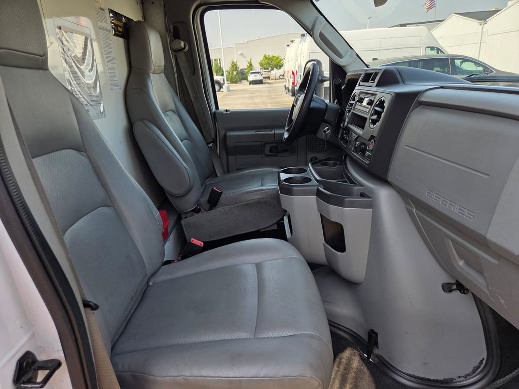 Used 2021 Ford E-350 and Econoline 350 Super Duty image 6