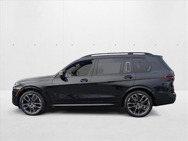 Used 2025 BMW X7 M60i image 5