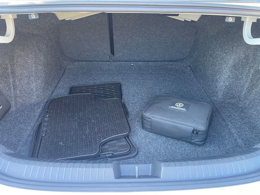 Used 2022 Volkswagen Jetta SE image 13