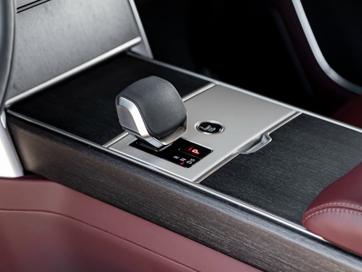 New 2025 Land Rover Range Rover SE image 19