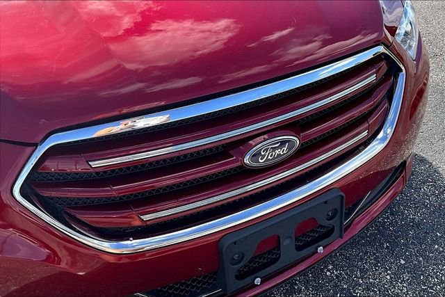 Used 2017 Ford Taurus Limited image 30