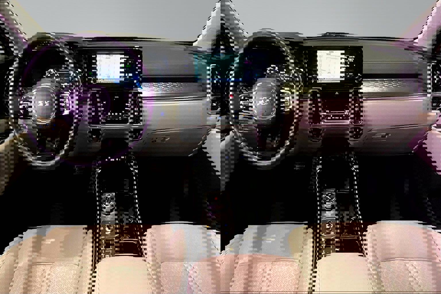 Used 2023 Kia Sorento SX Prestige w/ Panoramic Sunroof Package image 7