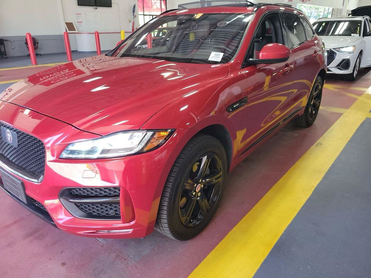 Used 2019 Jaguar F-PACE R-Sport AWD/4WD image 1
