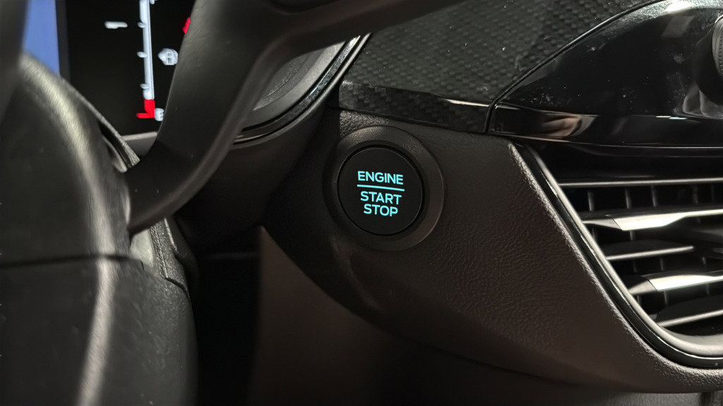 Used 2025 Ford Escape ST-Line AWD/4WD image 24