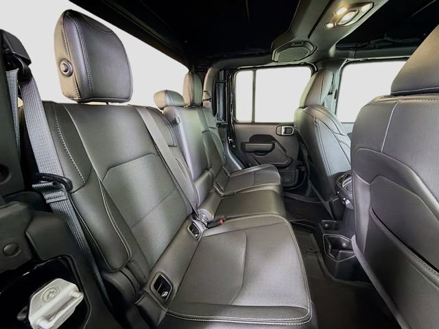 Used 2023 Jeep Gladiator Sport AWD/4WD image 25