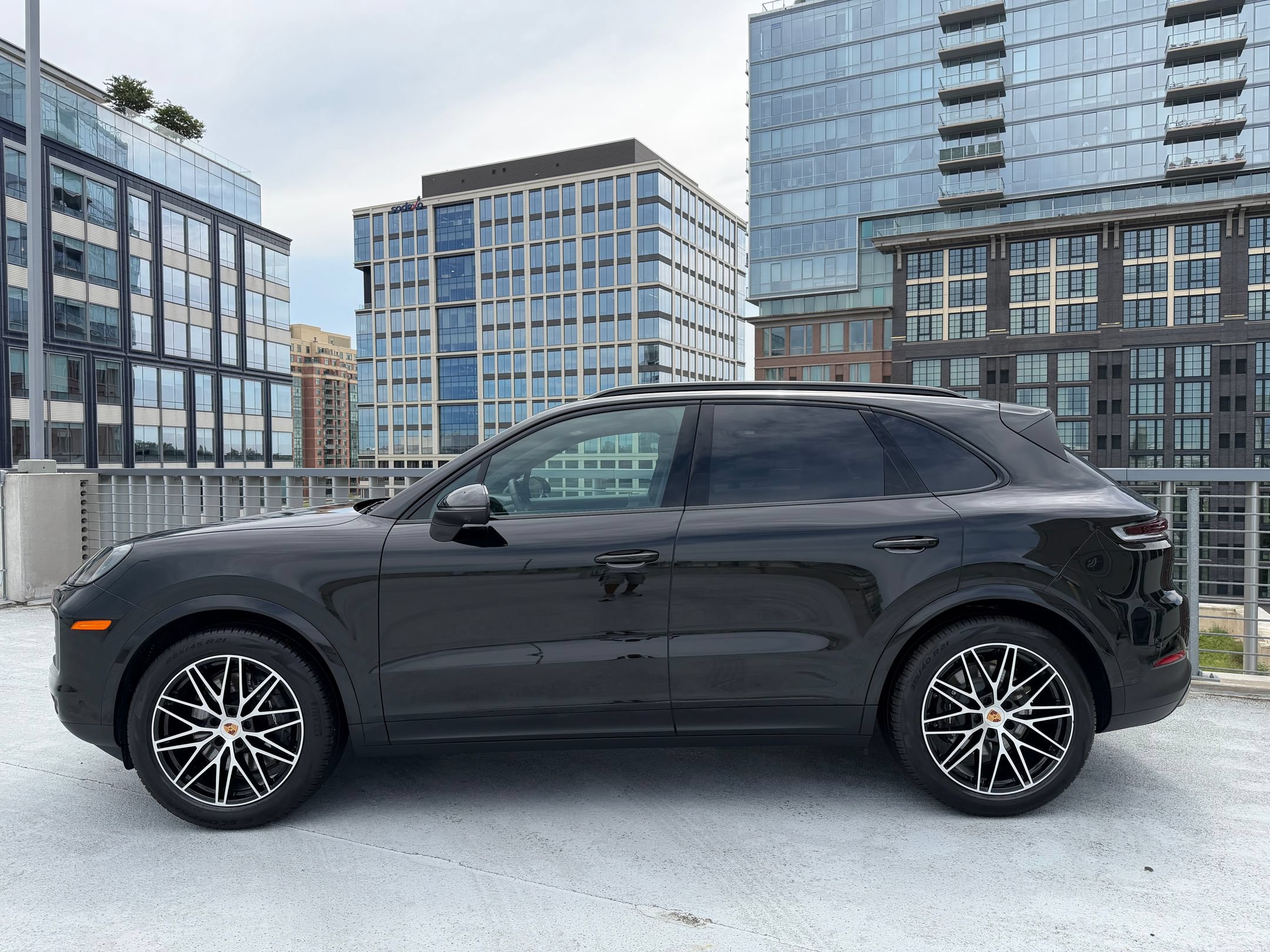 Certified 2026 Porsche Cayenne AWD/4WD image 2