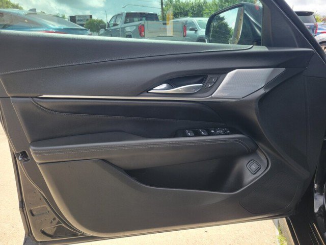 Used 2023 Cadillac CT4 Luxury w/ LPO, ONYX Package RWD image 14