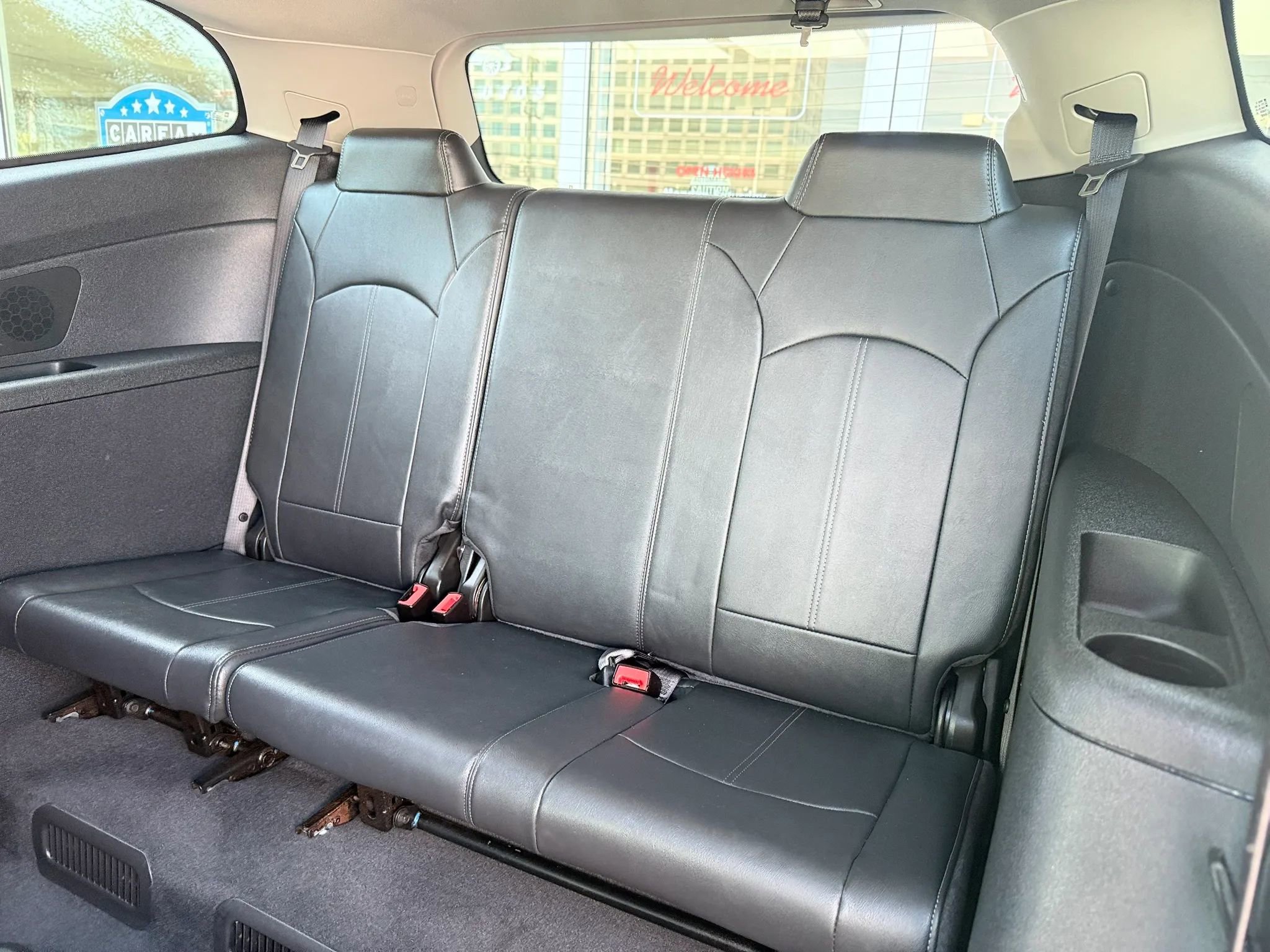 Used 2017 Chevrolet Traverse LT image 30