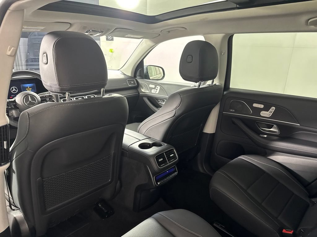 Certified 2026 Mercedes-Benz GLS 450 4MATIC image 16