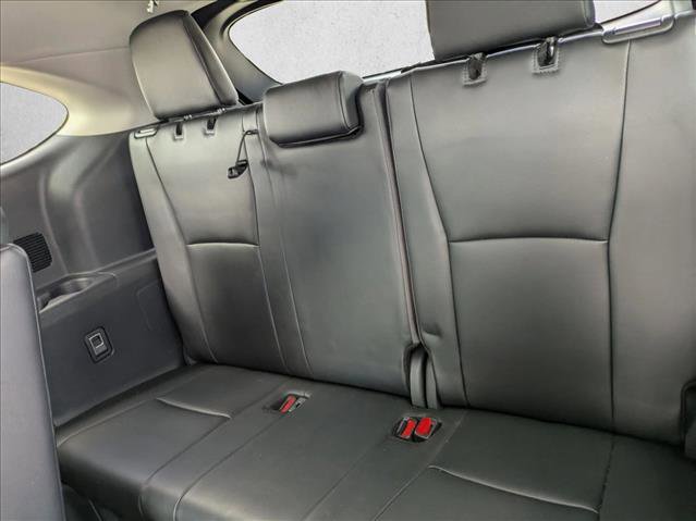 Certified 2024 Toyota Highlander XLE image 20