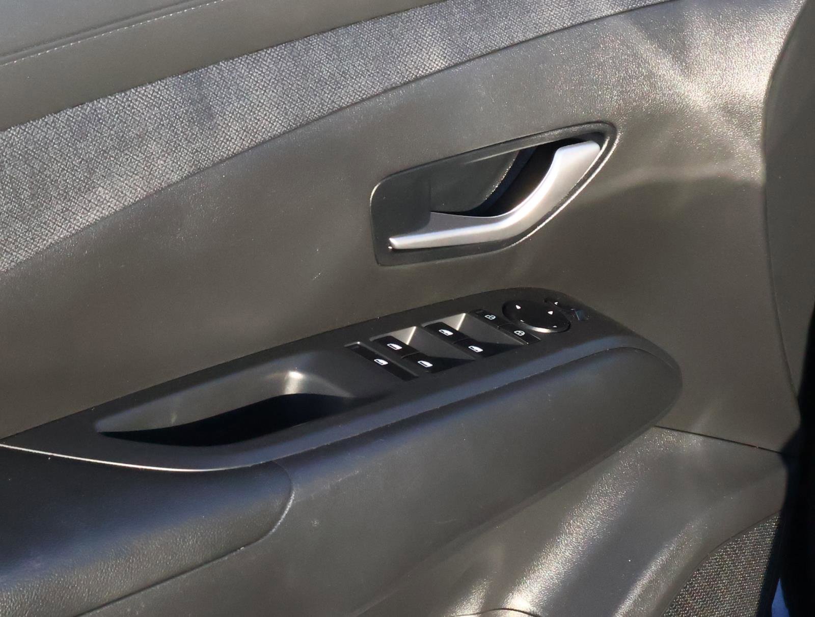 Certified 2025 Hyundai Tucson SEL image 16