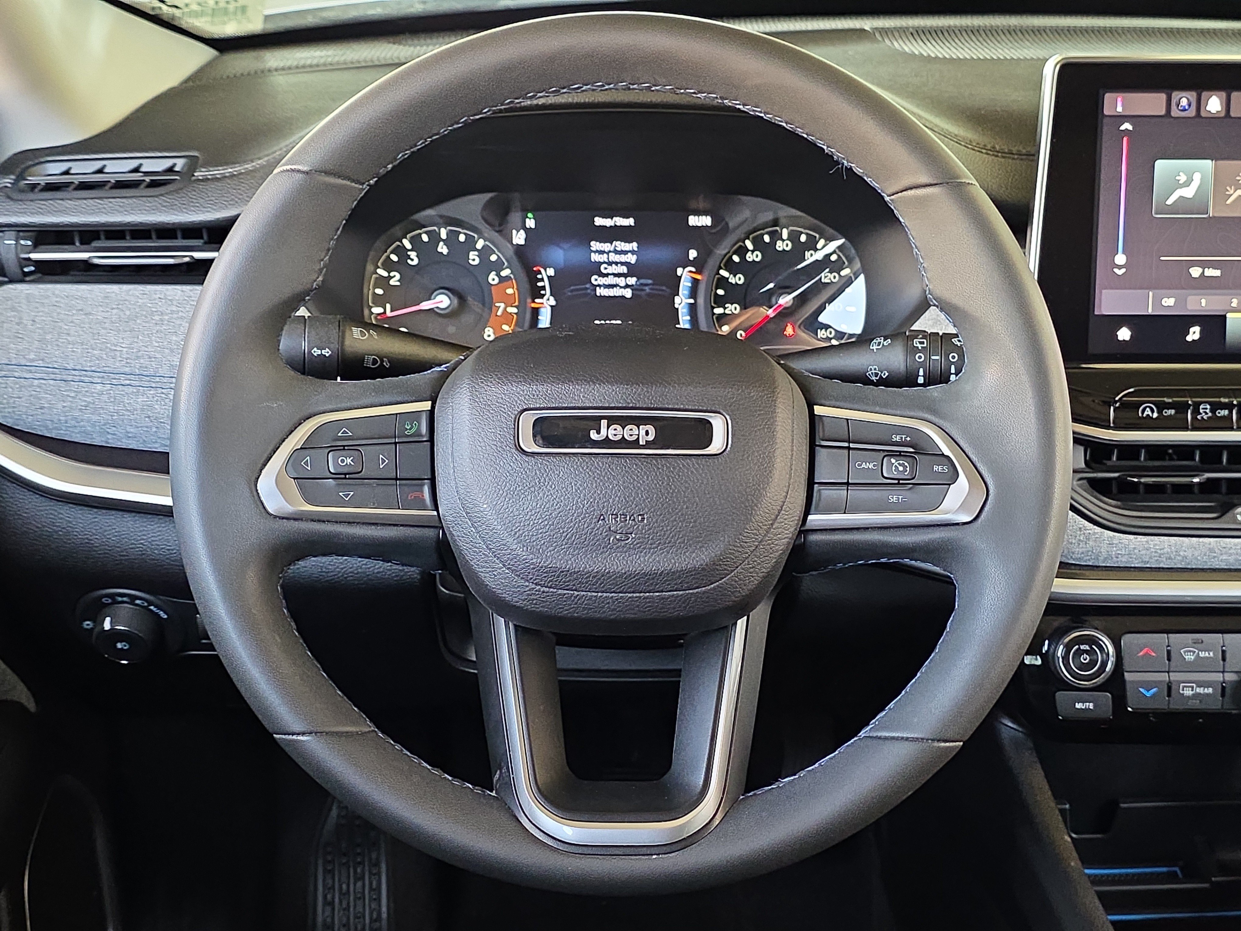 Used 2022 Jeep Compass Latitude FWD image 12