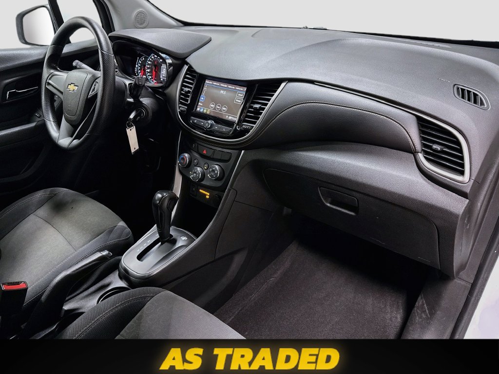 Used 2019 Chevrolet Trax LS AWD/4WD image 28