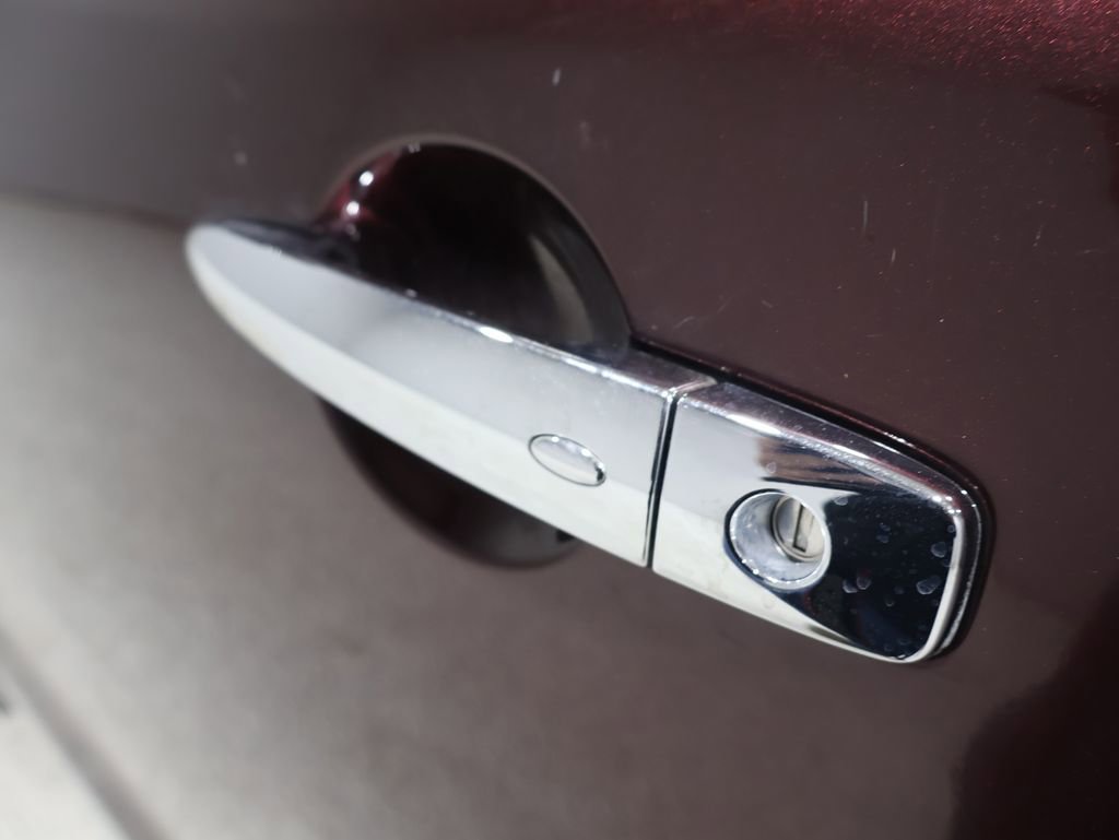 Used 2013 Nissan Murano S image 9