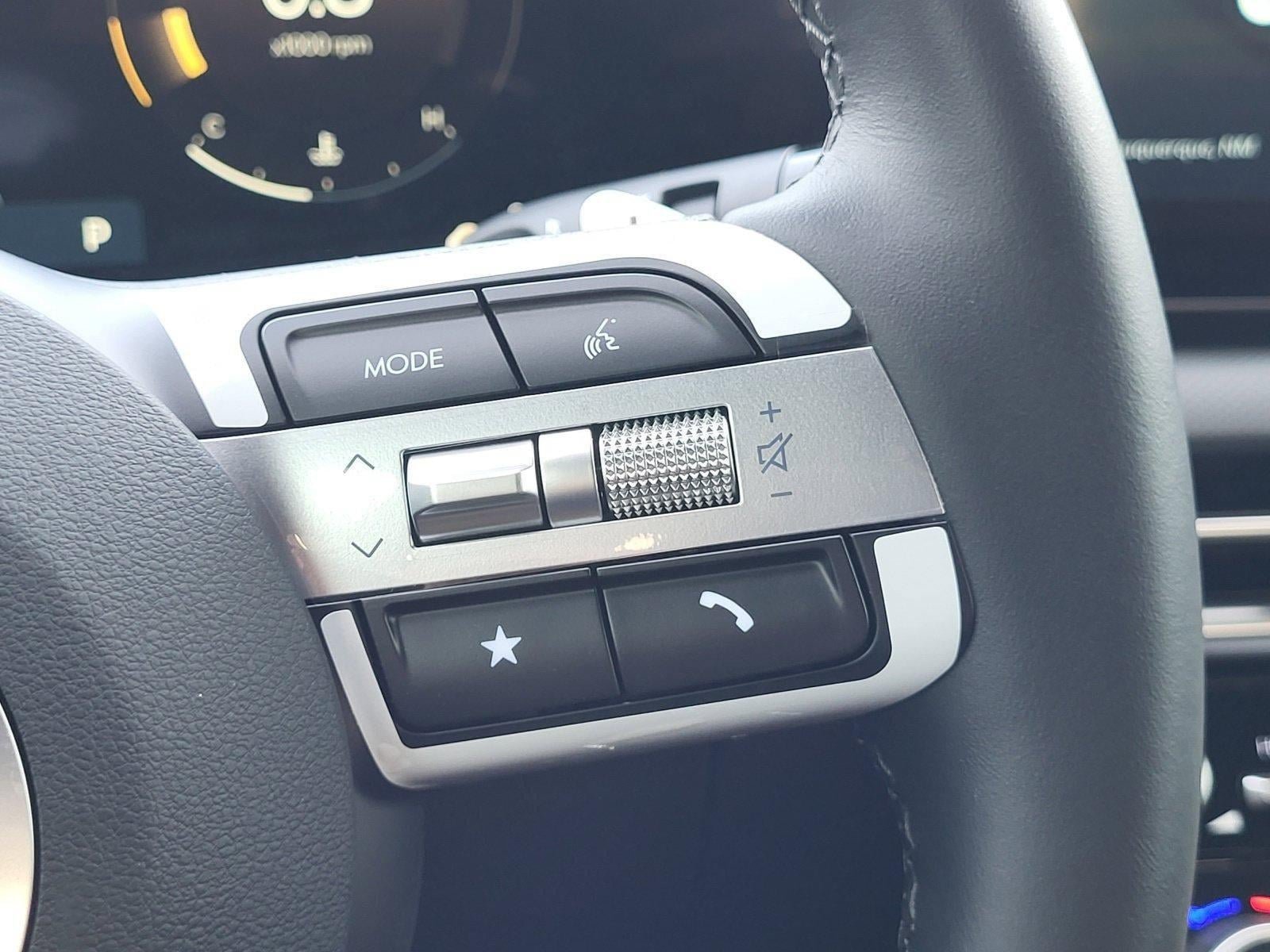 New 2025 Hyundai Santa Cruz XRT AWD/4WD image 32